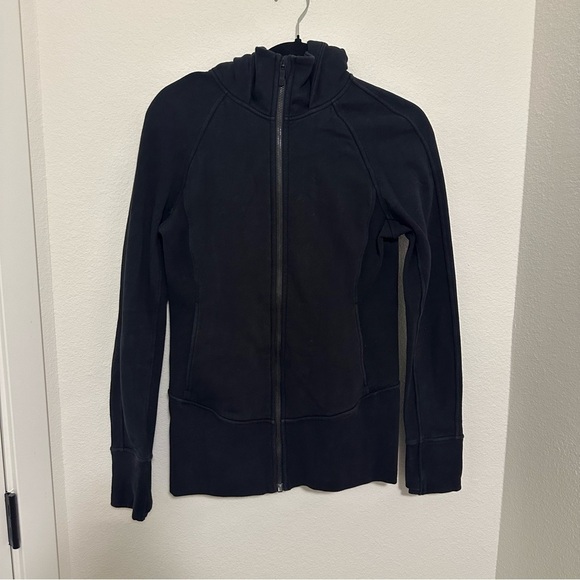 Lululemon Hooded Radiant Jacket Black Full Zip Side Pockets Size 6 Women’s - Picture 2 of 9